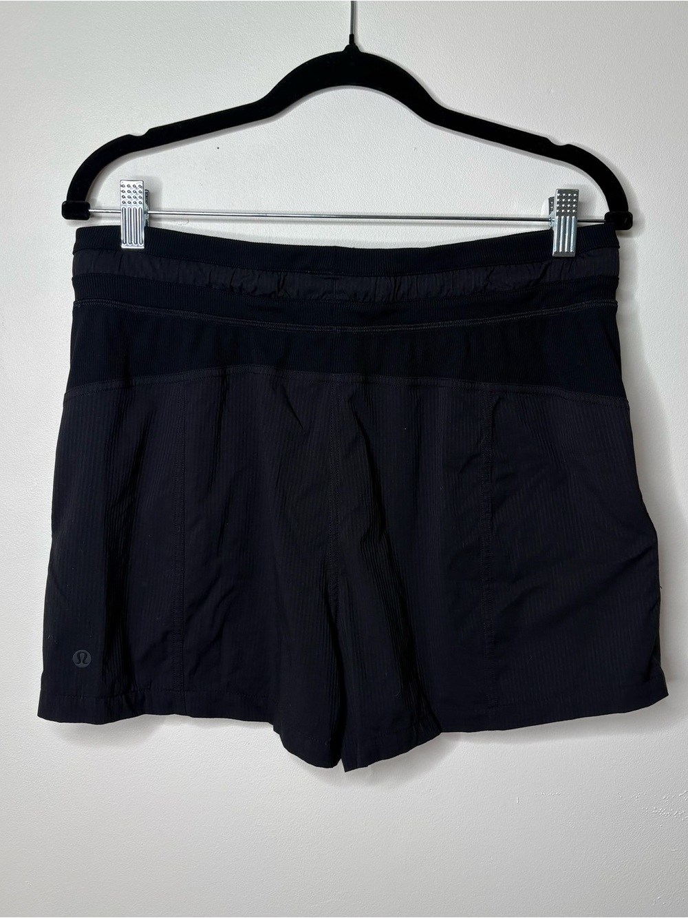 Lululemon Dance Studio High-Rise Short 3.5” - Picture 4 of 6